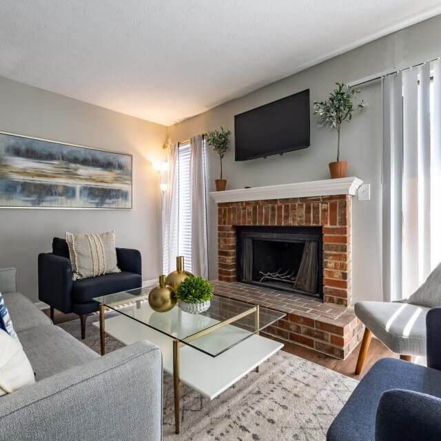 livingroom at apartments for rent in stone mountain midwood gardens